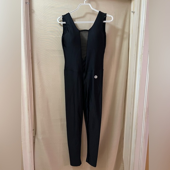 ⚪️ Forma&Movimento Black Sleeveless Jumpsuit with sheer front and low back LARGE - Picture 1 of 9